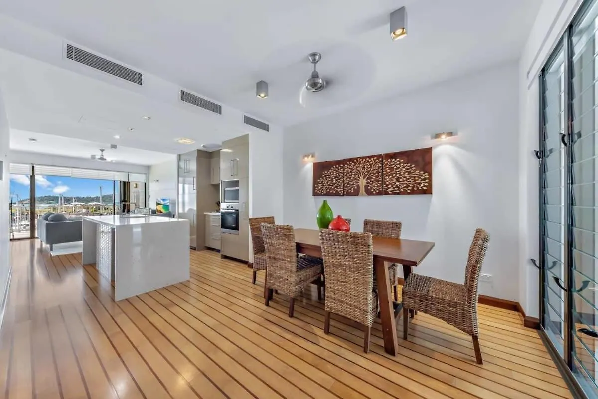 Marina Living With Whitsundays Lifestyle Apartment Airlie Beach